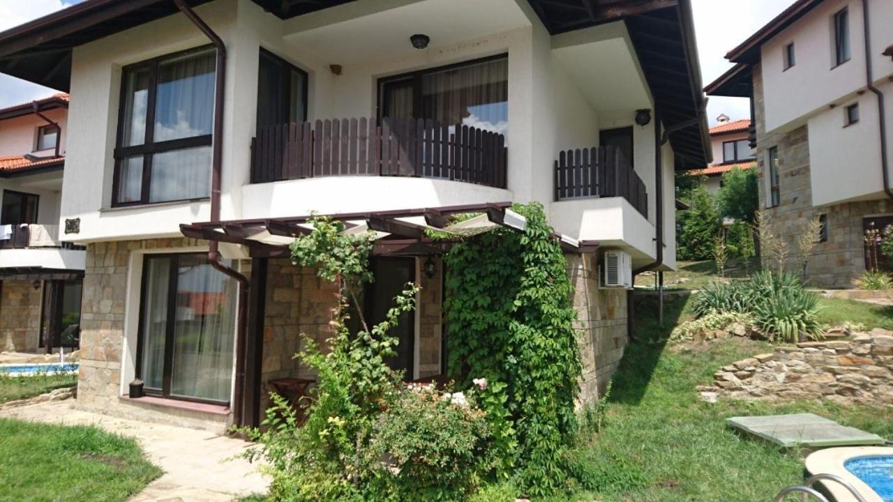 Villa Nina - Bay View Villas 코샤리챠 외부 사진